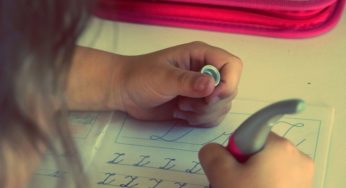 Small Sentences in English for Kids: A Guide To Early Childhood Language Training