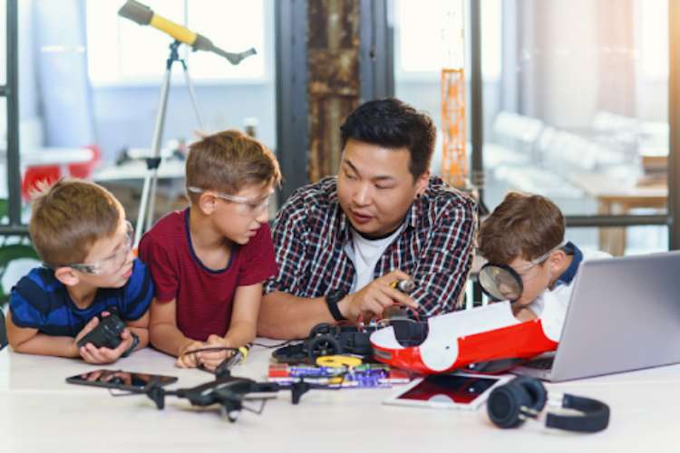 How to Teach Electronics to Kids